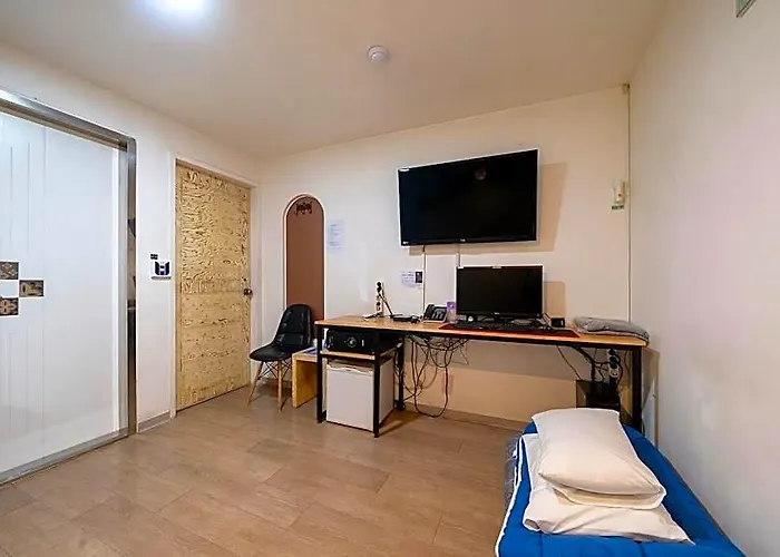 Goyang Hwajeong Vole Hotel 2*